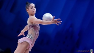 ita 40438 raffaeli sofia sfe08241 copia simone ferraro ph